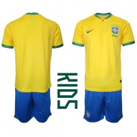Brasilia Koti Peliasu Lasten MM-kisat 2022 Lyhythihainen (+ Lyhyet housut)